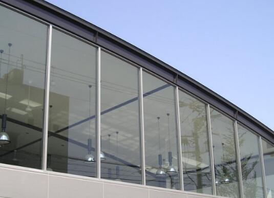 为你细数滁州建筑玻璃贴膜的好处及功能特点
