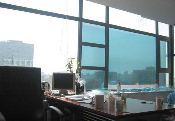 贴滁州建筑玻璃贴膜应注意些什么事项？